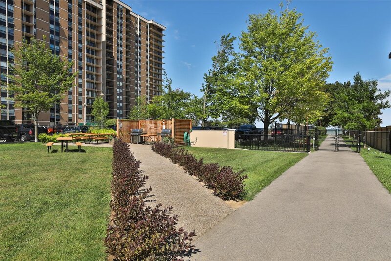 #1006-301 Frances Ave.